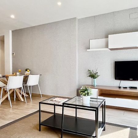 Feelathome Mozart Apartments บาร์เซโลนา ภายนอก รูปภาพ