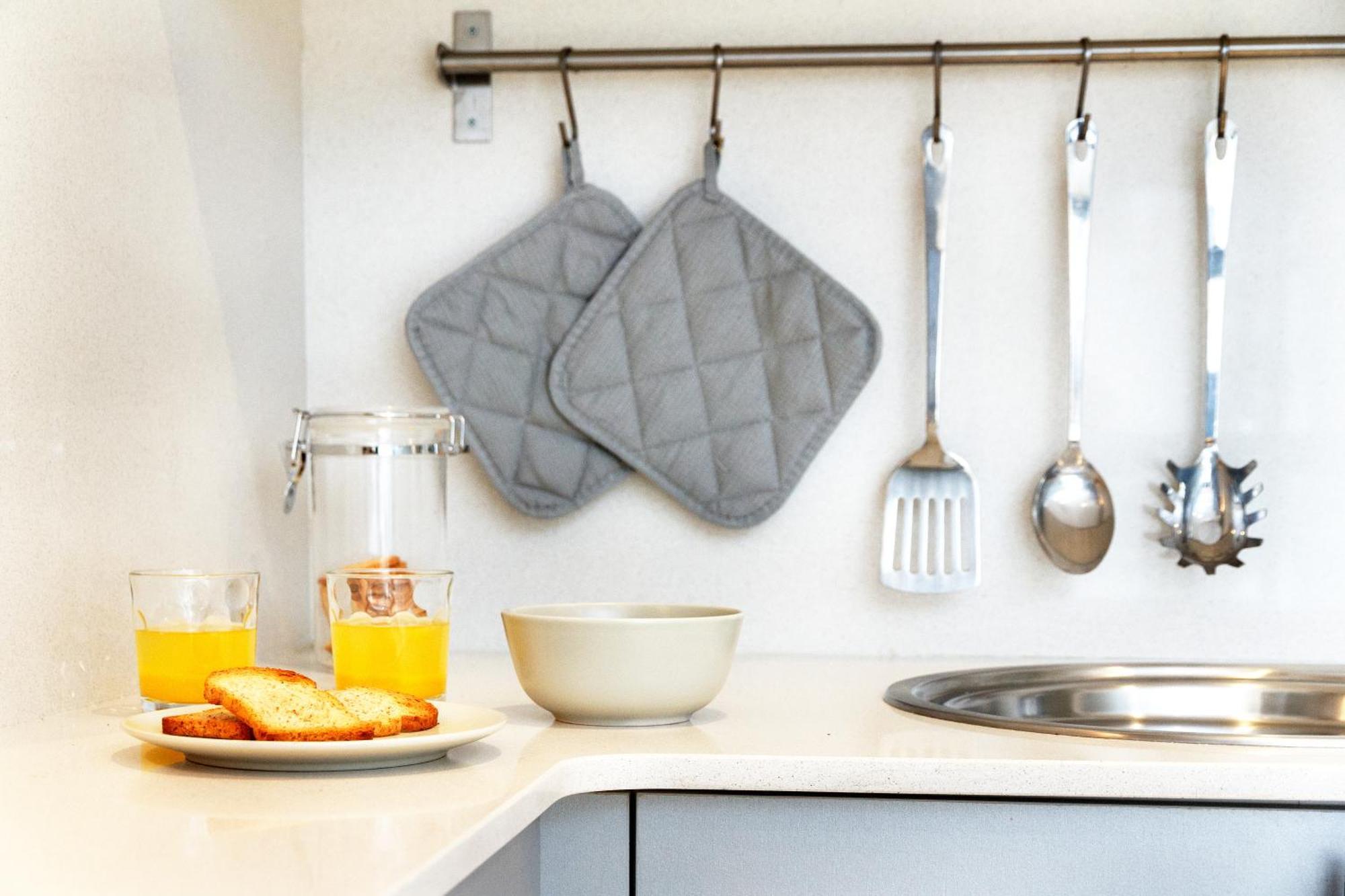 Feelathome Mozart Apartments บาร์เซโลนา ภายนอก รูปภาพ