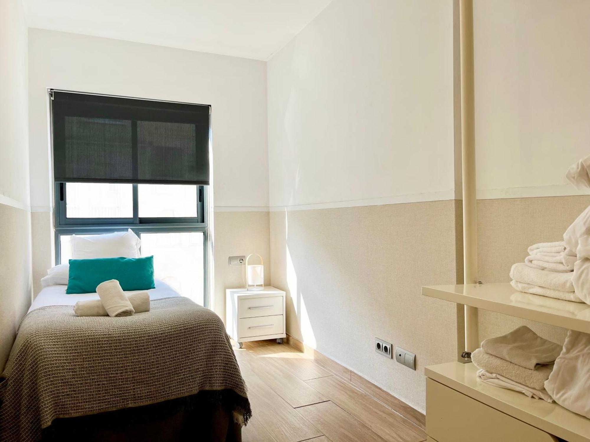 Feelathome Mozart Apartments บาร์เซโลนา ภายนอก รูปภาพ