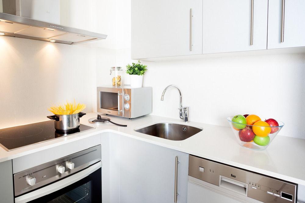 Feelathome Mozart Apartments บาร์เซโลนา ภายนอก รูปภาพ